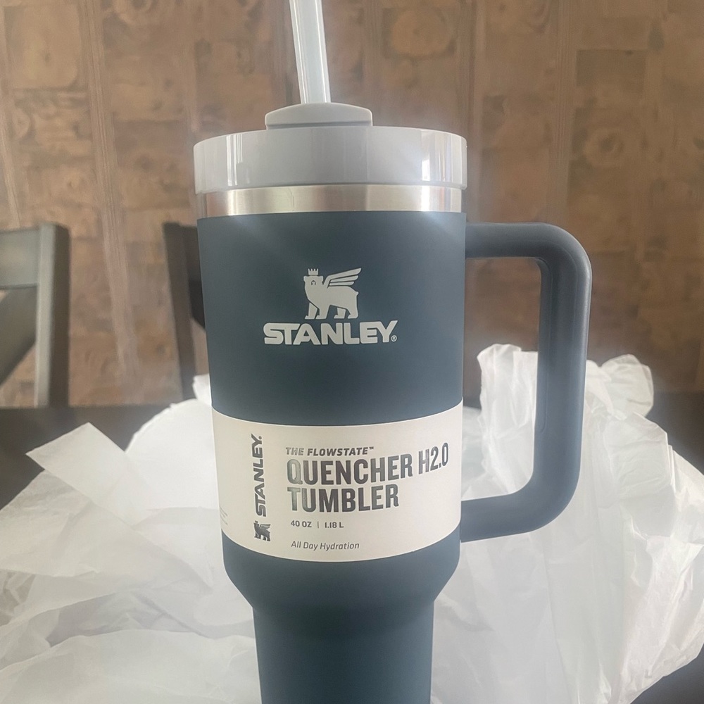 STANLEY 40oz quencher